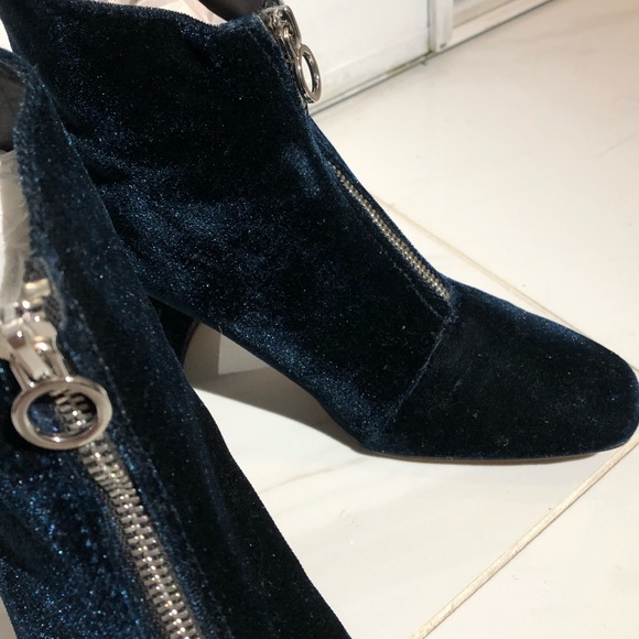 Dark blue velvet zipper booties - Picture 6 of 6